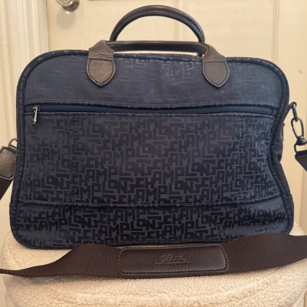 Longchamp Travel Cabin Bag Case - with shoulder strap. - Picture 3 of 6
